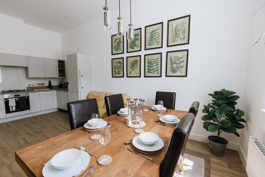 Bobbin Row - Grade 2 Listed Property With A Beautiful Design With Access To Leeds Leeds  Dış mekan fotoğraf