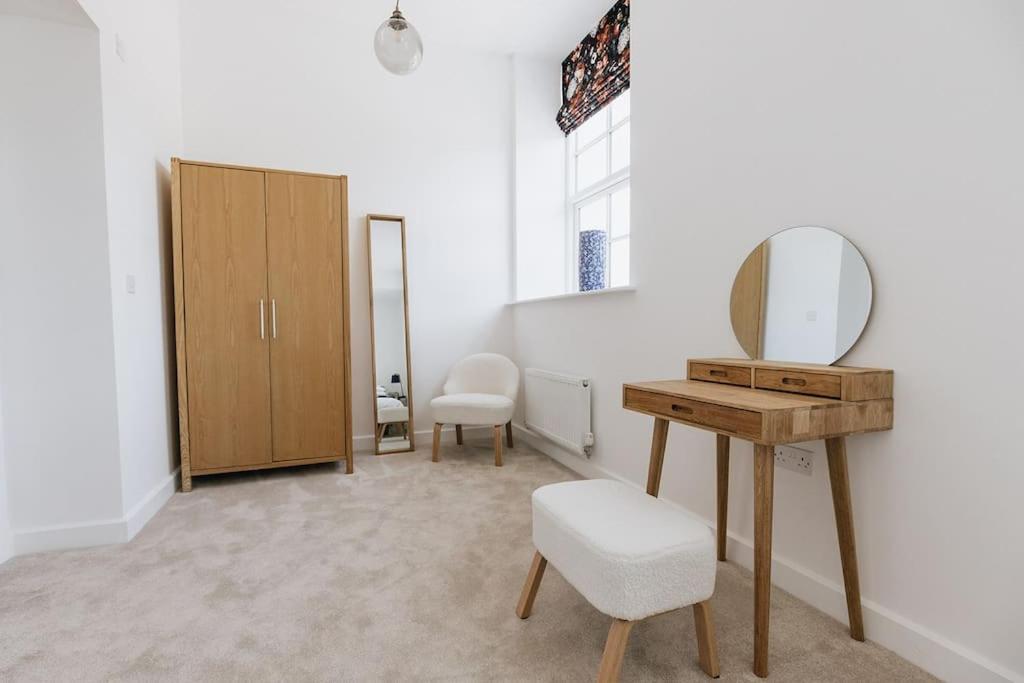 Bobbin Row - Grade 2 Listed Property With A Beautiful Design With Access To Leeds Leeds  Dış mekan fotoğraf